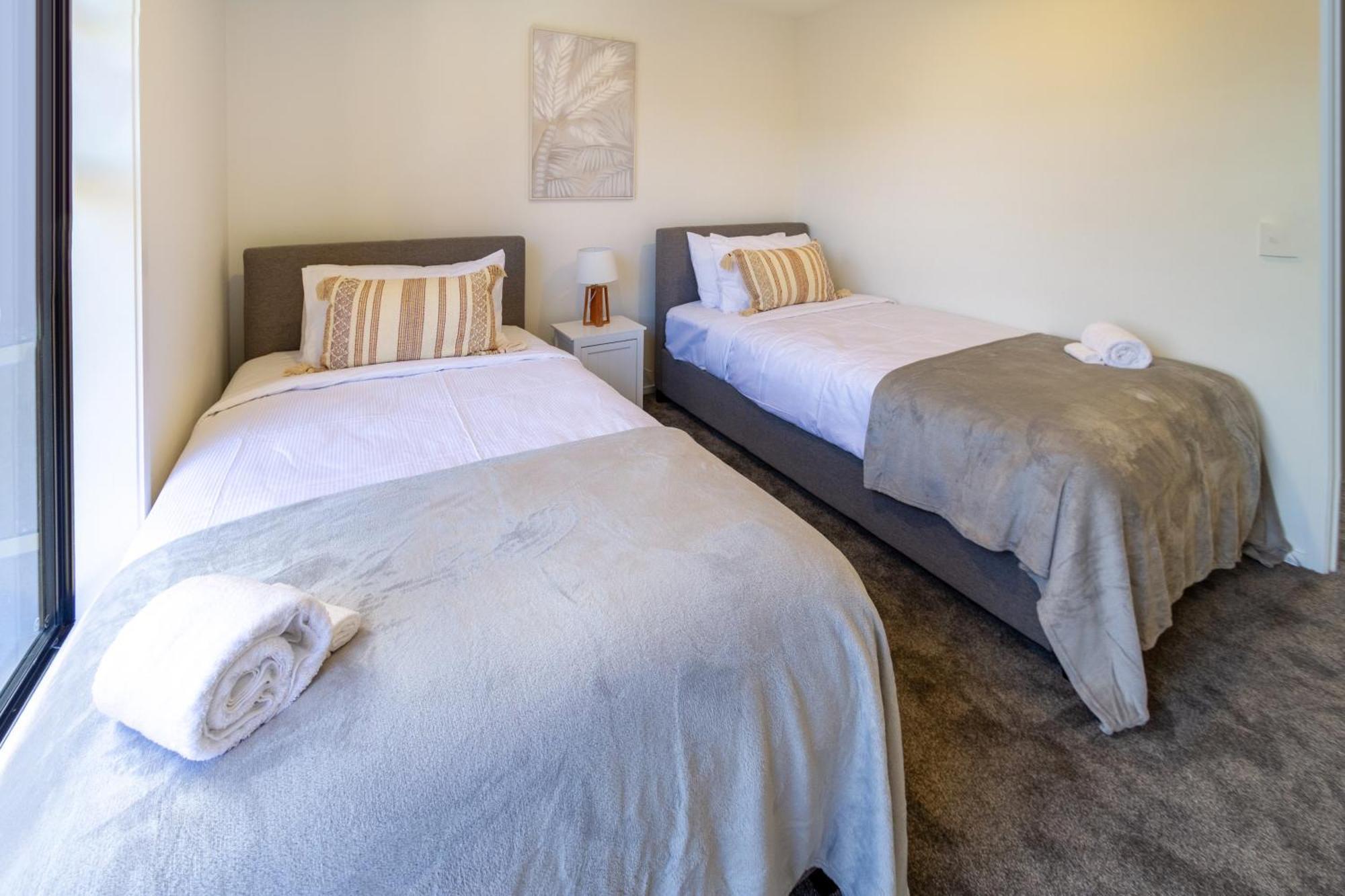 Апартаменты Chic 2-Bed Gem: Trust Arena Proximity - West Akl Окленд Экстерьер фото